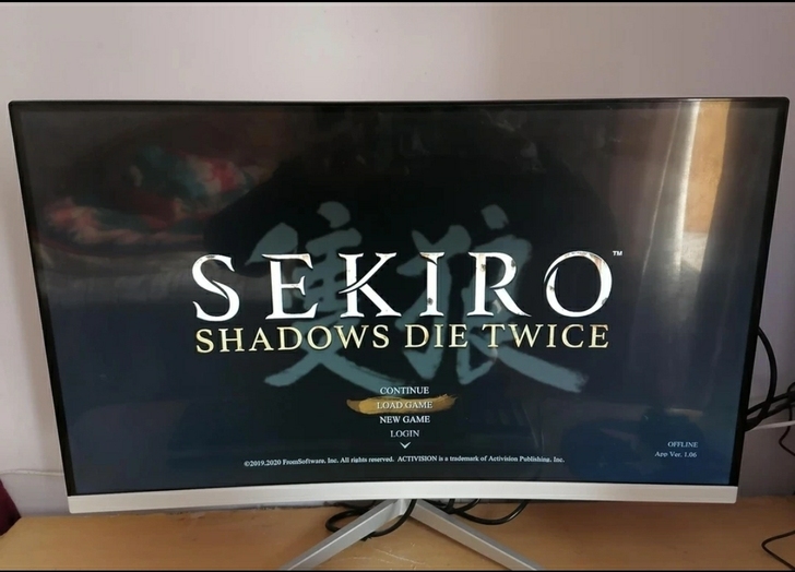 【特价包邮】全新24寸曲面无边框显示屏高清...