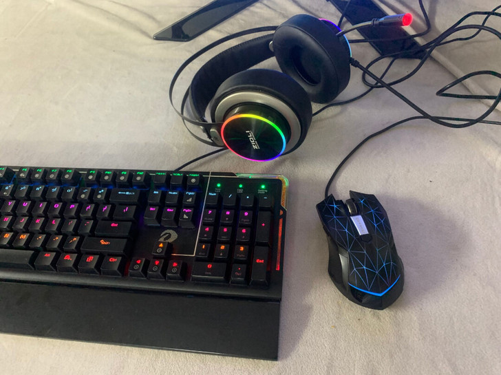 达尔优机械键盘磁动力耳机青龙鼠标游戏专用三...