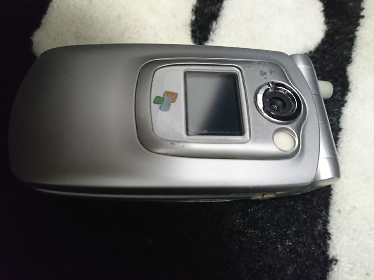 Sharp 夏普手機 GX22，香港數碼通...