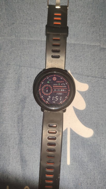 华米运动手表，成色一般，无拆无修，功能正常...