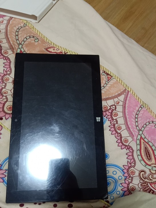 中柏ezpad 5se 除了主板其他都在，...