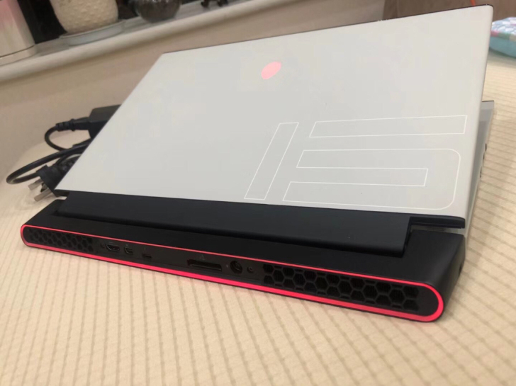 新款外星人笔记本电脑M15R2