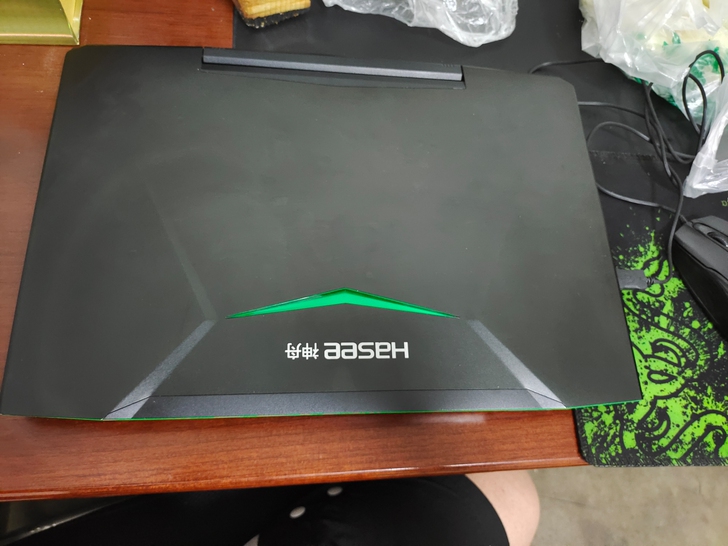 神舟战神z7m游戏笔记本，cpu i583...