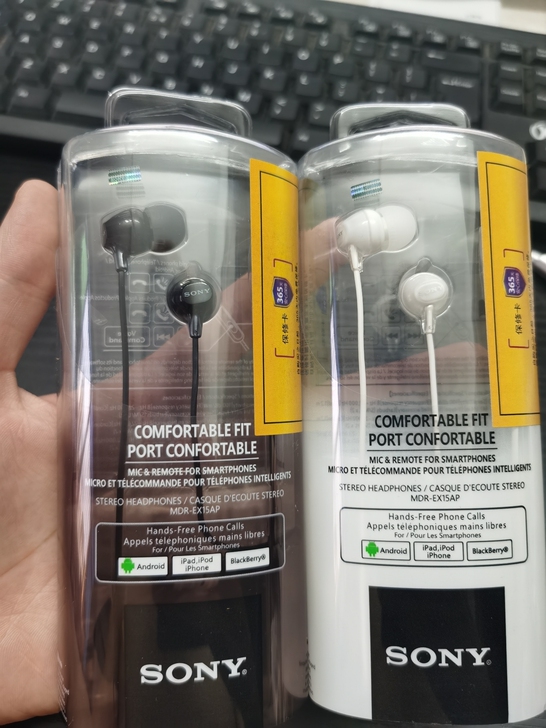全新原封索尼MDR-EX15AP。入耳式线...