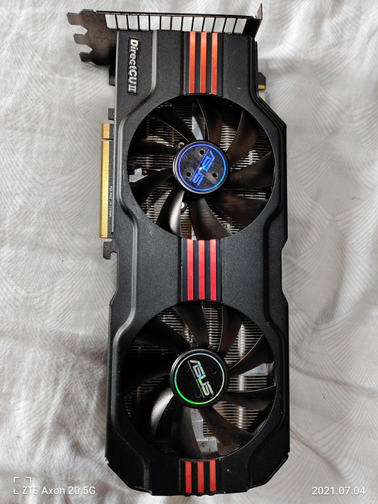 自用显卡华硕GTX580,放置不用转出,显...