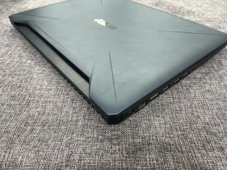 2019款华硕飞行堡垒高配游戏本