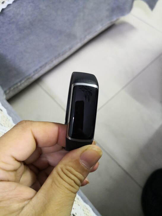 博之轮手环，九成新，朋友送的，因为自己有华...