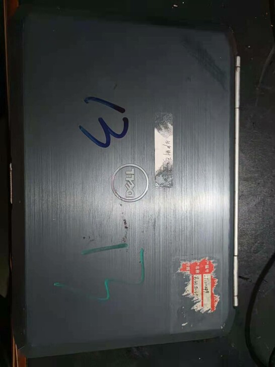 戴尔笔记本电脑