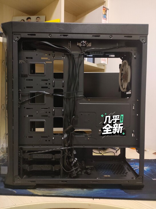 99新鑫谷LUX拉克斯电脑 带6个风扇 机...