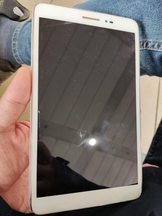 荣耀平板2，具体参数和规格看照片。屏幕左上...