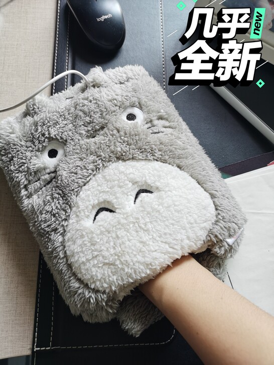 保暖鼠标垫，自带加热恒温。几乎全新。插电脑...