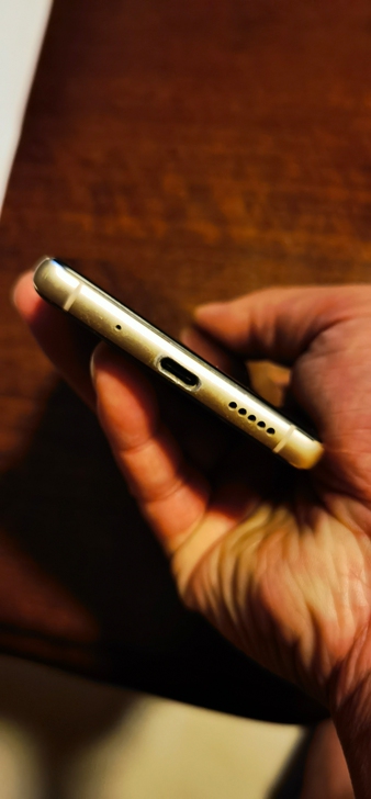 努比亚Z17S充不进去电了,开不了机了,换...