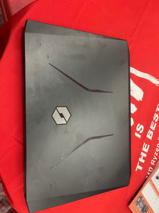 出售机械革命i7笔记本.便宜卖