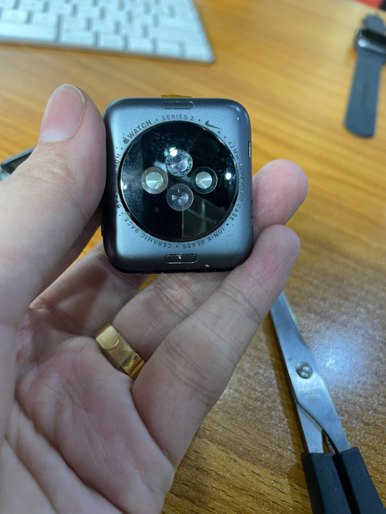 苹果手表s2 42mm  功能完好屏幕爆 ...