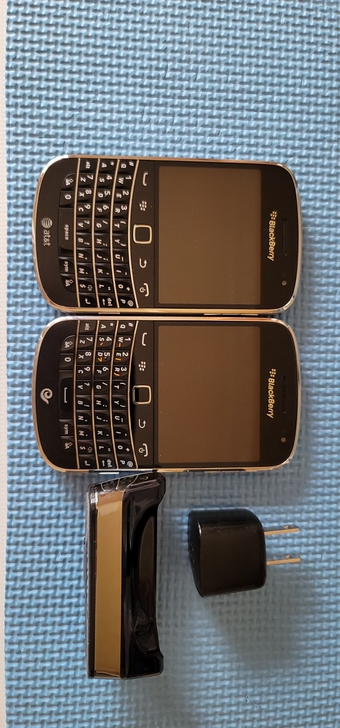 黑莓9900att版,支持联通4G网络,品...