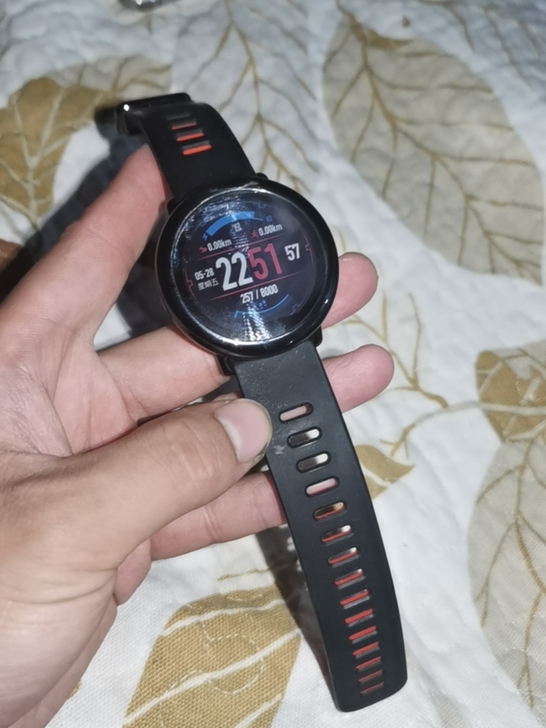 Amazfit  智能运动手表1，华米智能...