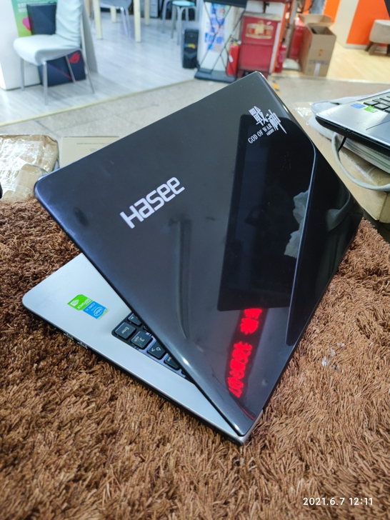 神州战神K610D笔记本，15.6大屏幕1...