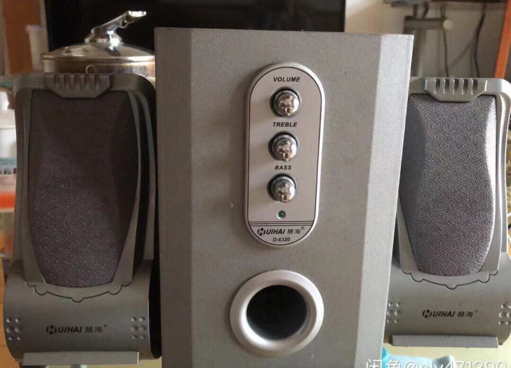 家里电脑用的，低音炮音箱长27厘米，宽14...