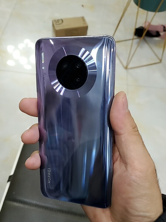 华为mate30 ，4G，8+128g双卡...