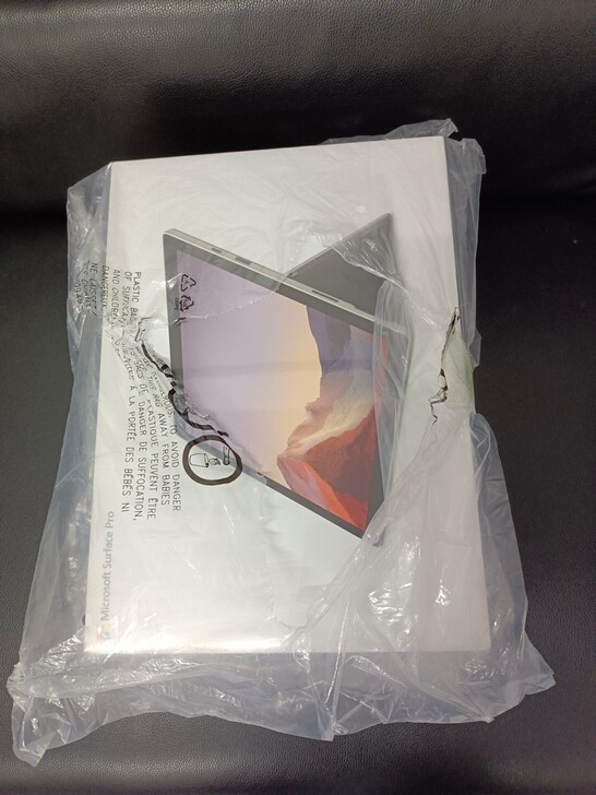 微软全新surface pro7 256G...