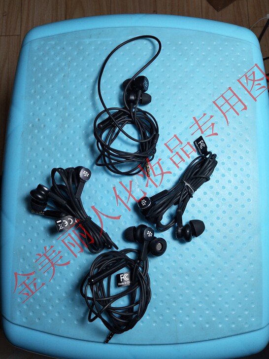 黑莓WH60耳机黑莓WH70耳机，有两款供...