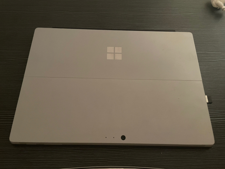 出售一台微软surface pro4平板电脑