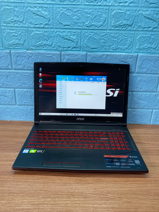 微星ge63 rgb 8se trx206...