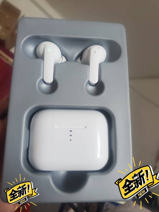Qcy t 11  全新无线蓝牙耳机。 苹...