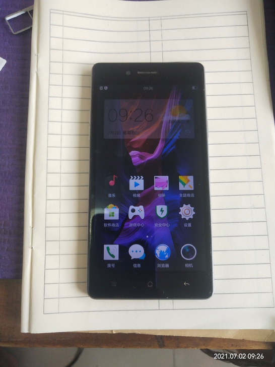 oppoA33，外观漂亮无明显磕碰，2+1...