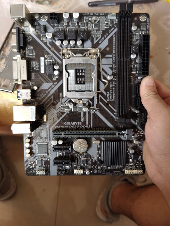 技嘉h310m ds2v dd3主板 支持...