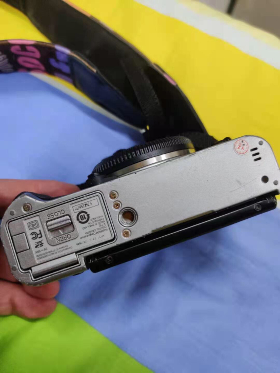 富士微单xt10，单反相机，单机无镜头，功...