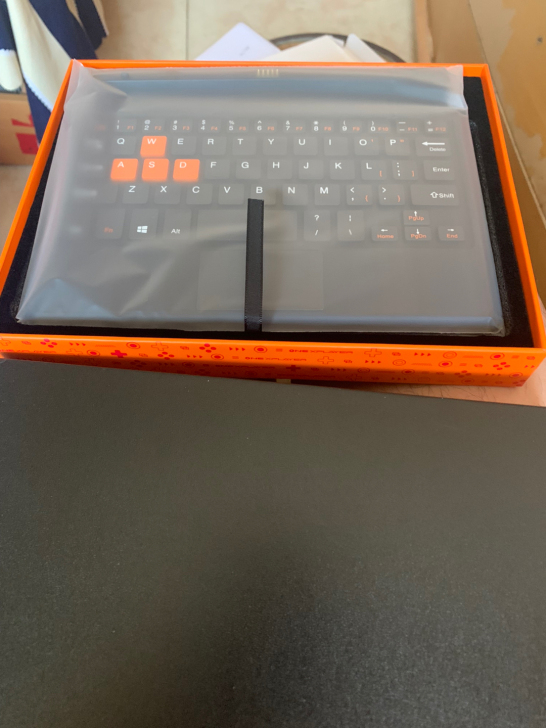 inplayer磁吸键盘，全新未拆未用，需...