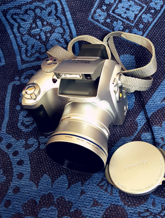 富士S3000全自动数码相机。看图下单。有...