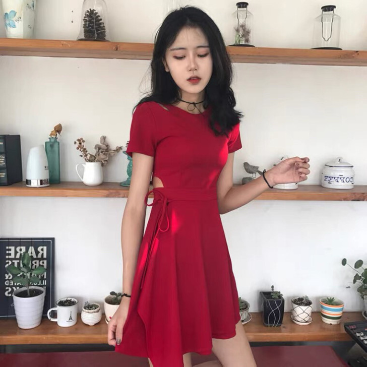 夏季赫本风收腰显瘦裙子网红气质小心机性感修...