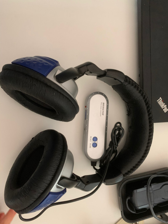 松下耳机，声音清晰干净，9成新，带FM收音...