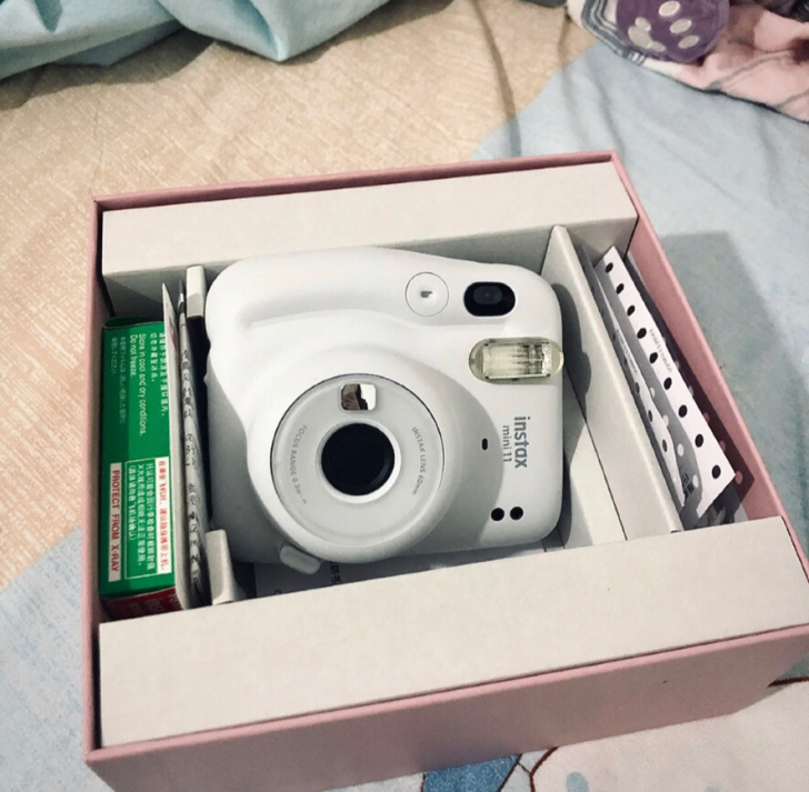 富士拍立得mini11 白色 / 粉色...