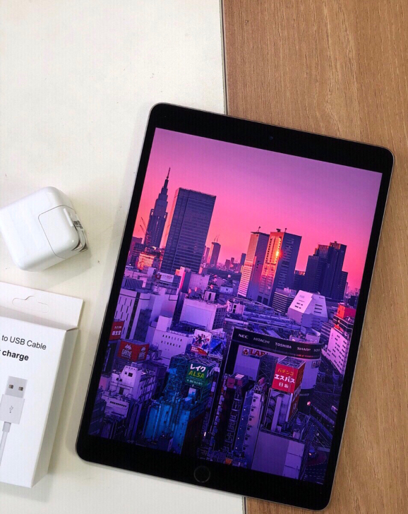 95新苹果ipad7代2019款 插卡版1...