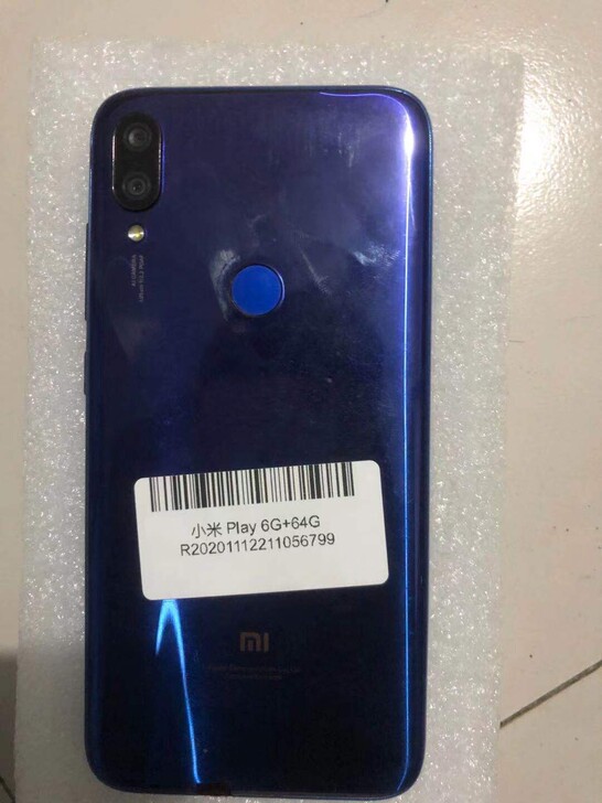 小米play6 +64G用了没半年