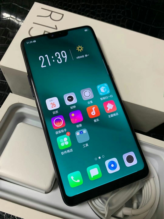 OPPOR15原装正品手机 成色有98成新...