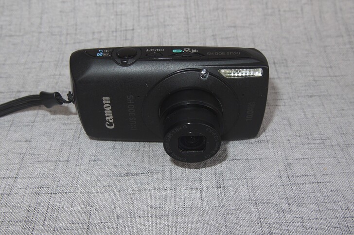佳能IXUS300微型相机