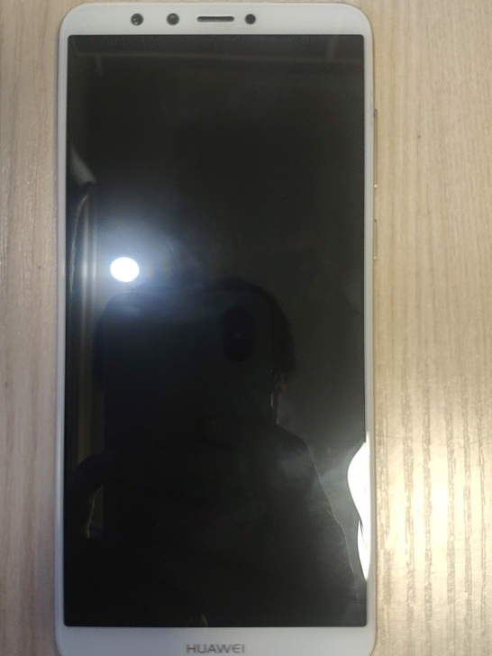 出9成新华为畅享8plus，成色如图，电池...