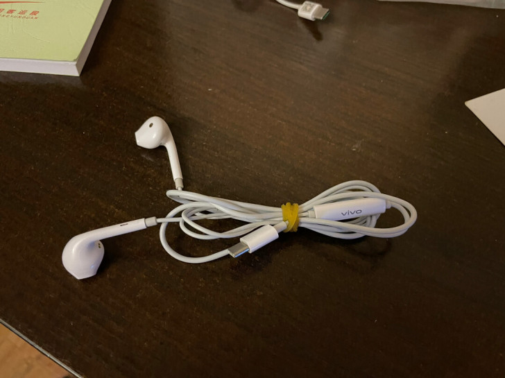 vivo手机线控耳机 音质好 成色新