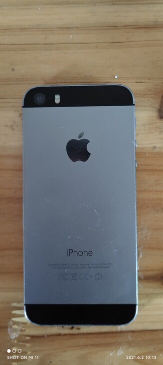 苹果5s，1533电信版！可退ID，屏幕正...