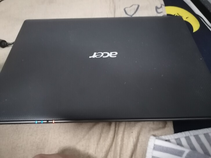 宏基笔记本电脑，AMD四核cpu  3G内...