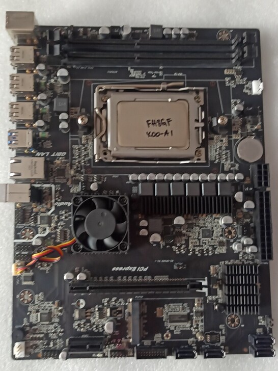 电脑主板加CPU，品相不错，支持ddr3代...