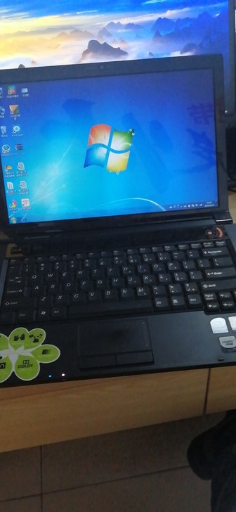 联想笔记本win7，性能良好2G内存，附件...
