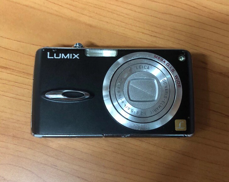 松下 Lumix DWC-FX01