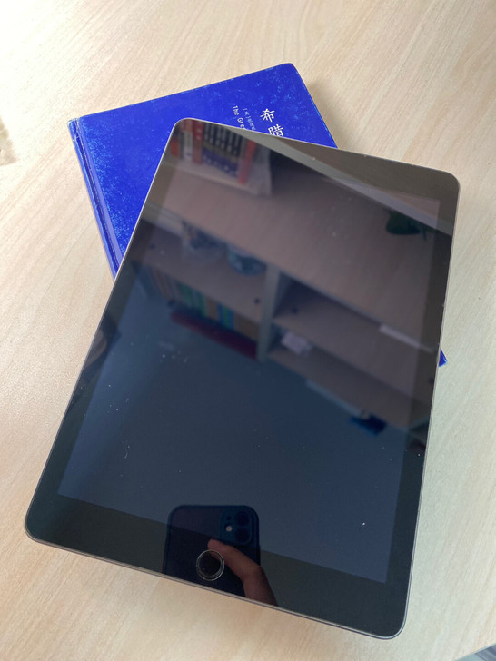 学生党闲置一台国行iPad2017，购买于...