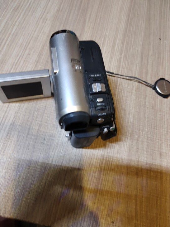 三星相机。出一台三星牌数码相机。成色品相型...