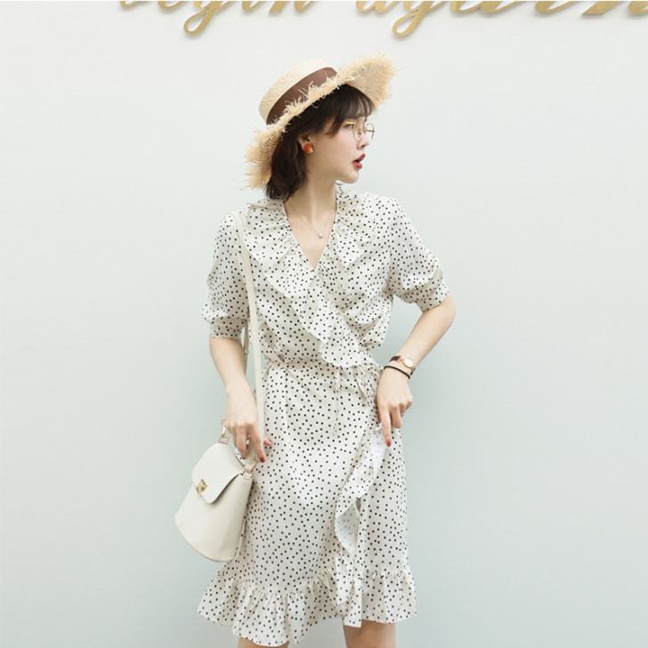 花栗鼠小姐 裙子女夏2018新款系带一片式...